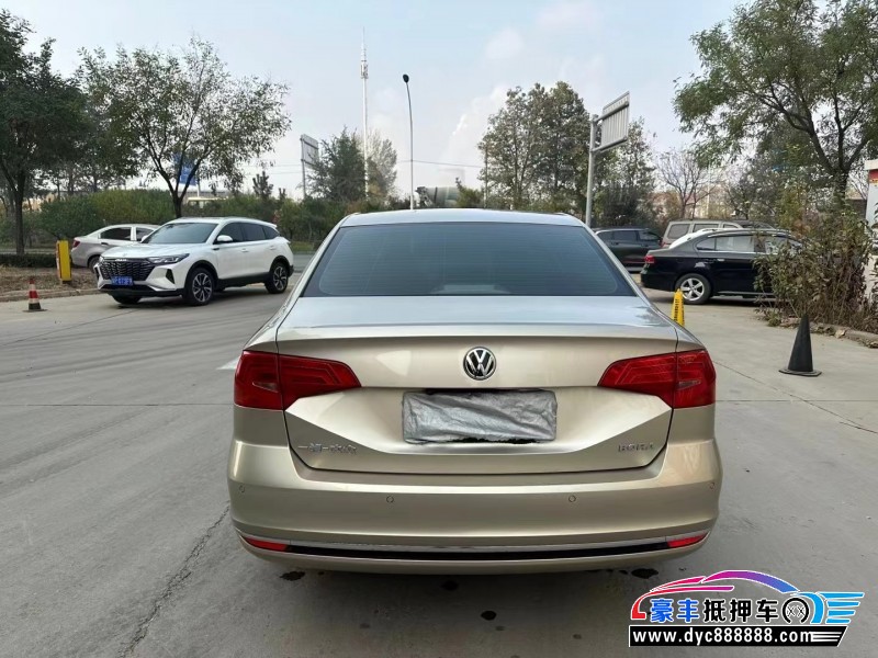 17年大众宝来轿车抵押车出售