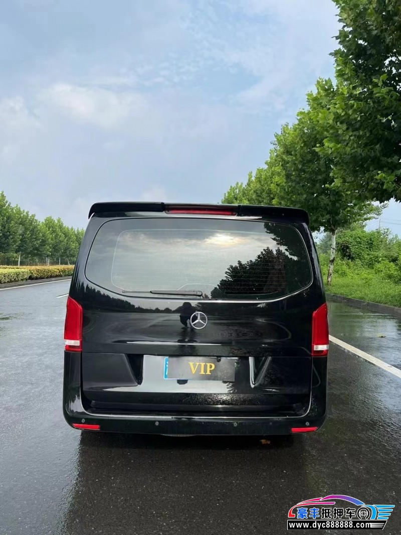 20年奔驰威霆轿车抵押车出售