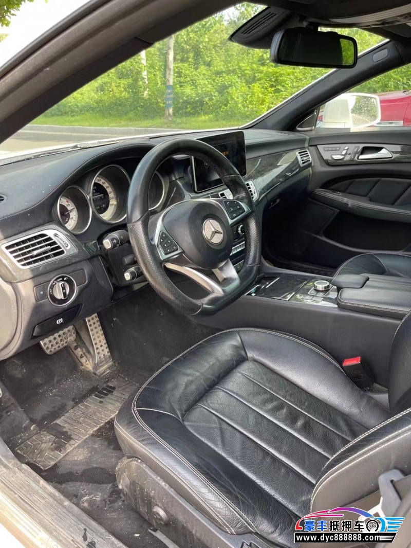 17年奔驰CLS轿车抵押车出售