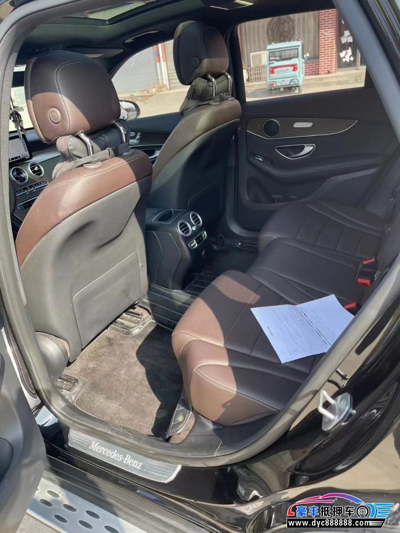 22年奔驰GLC轿车抵押车出售