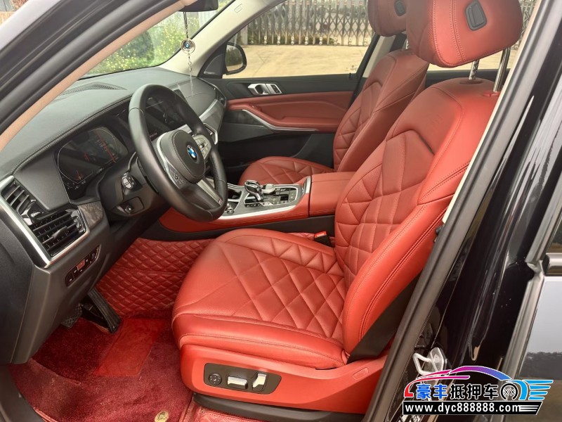 22年宝马X5SUV抵押车出售