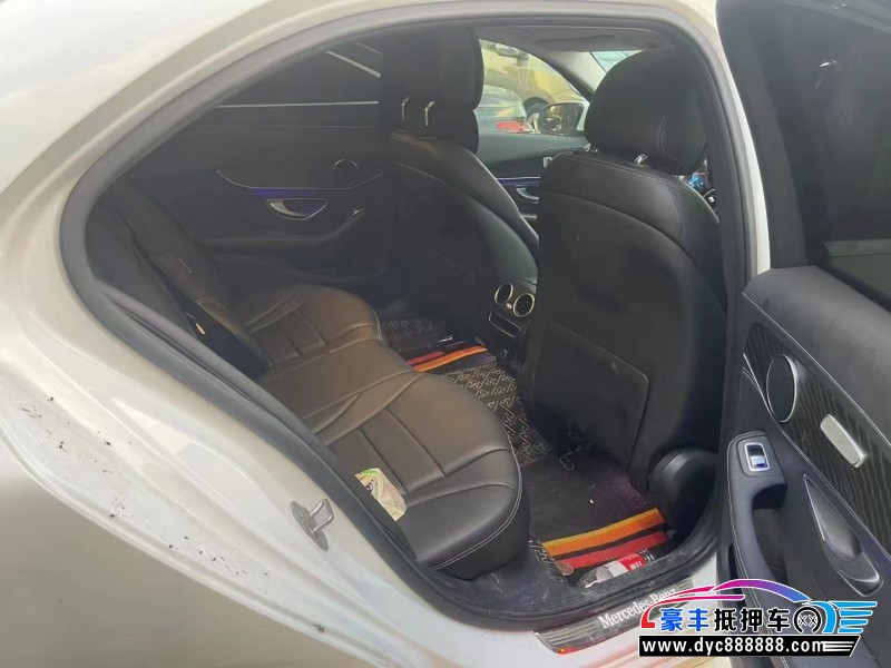 20年奔驰C轿车抵押车出售