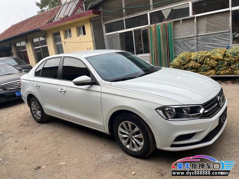 17年大众宝来轿车抵押车出售