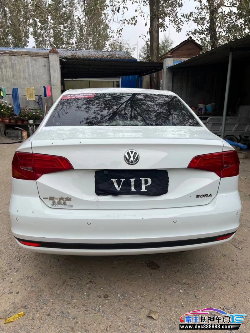 17年大众宝来轿车抵押车出售