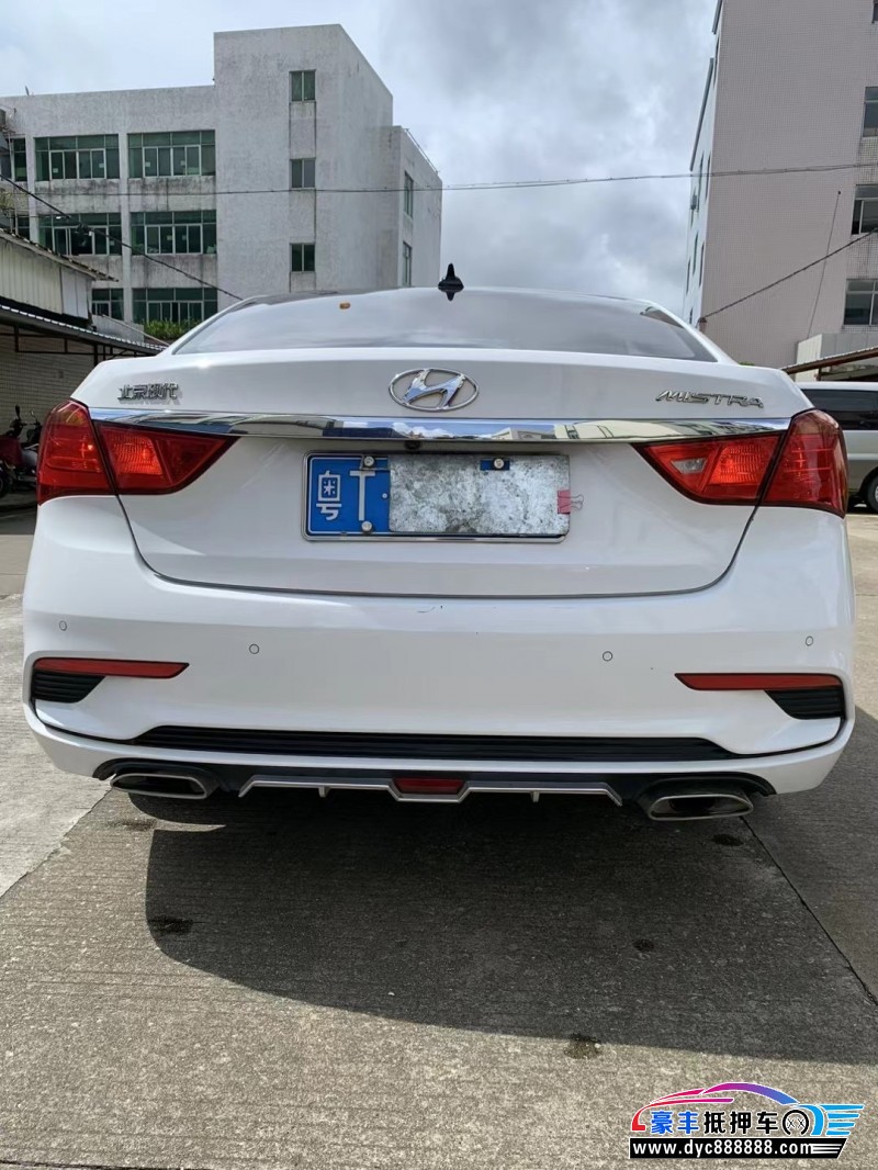 19年现代名图轿车抵押车出售