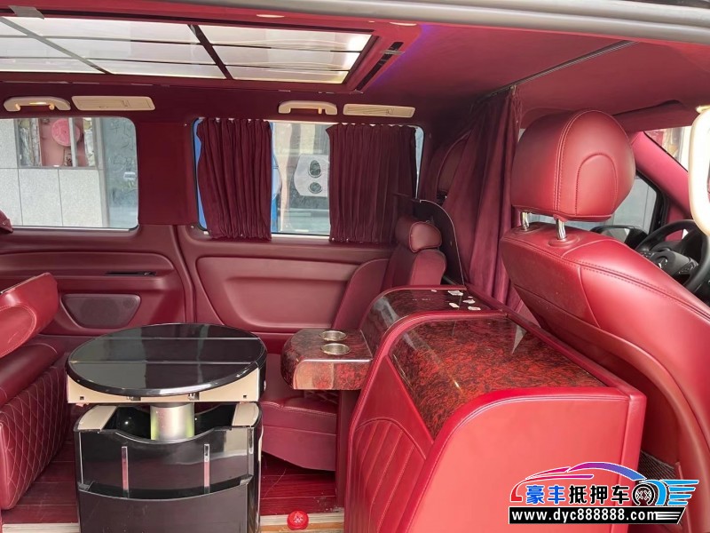 18年奔驰威霆MPV抵押车出售