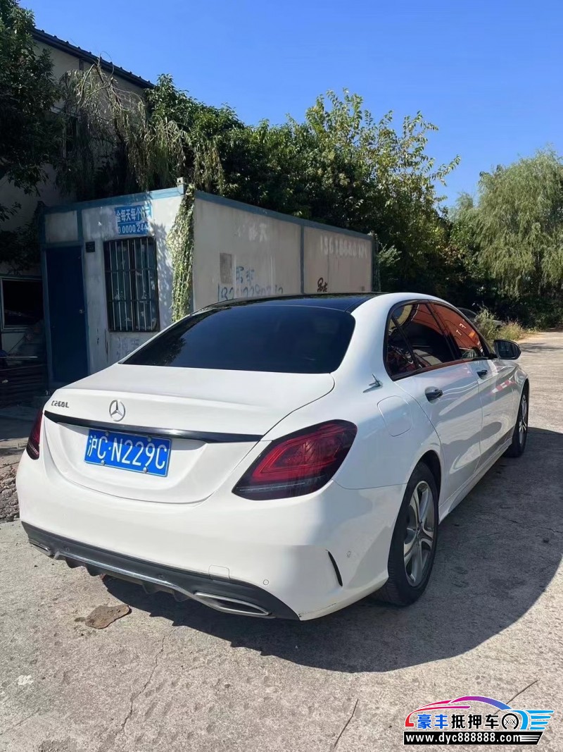 20年奔驰C轿车抵押车出售