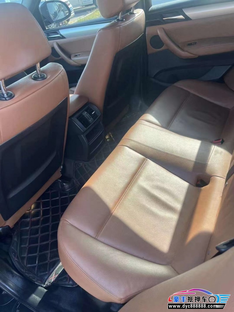 17年宝马X4SUV抵押车出售