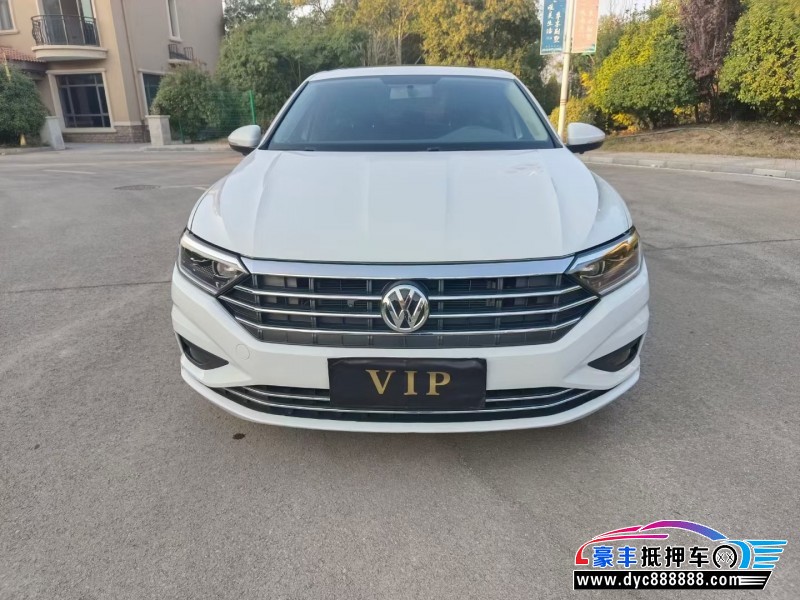 20年大众速腾轿车抵押车出售