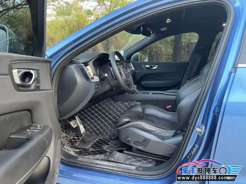 18年沃尔沃XC60SUV抵押车出售