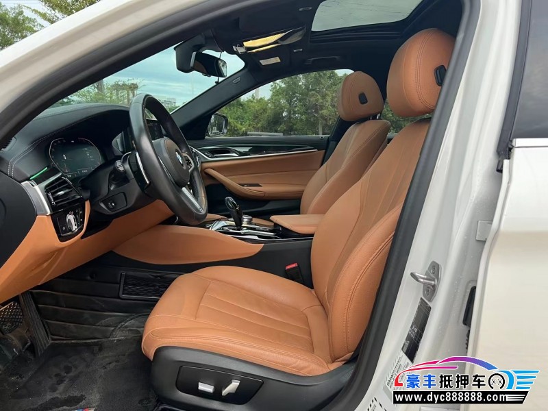 20年宝马5系轿车抵押车出售