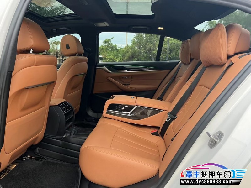 20年宝马5系轿车抵押车出售