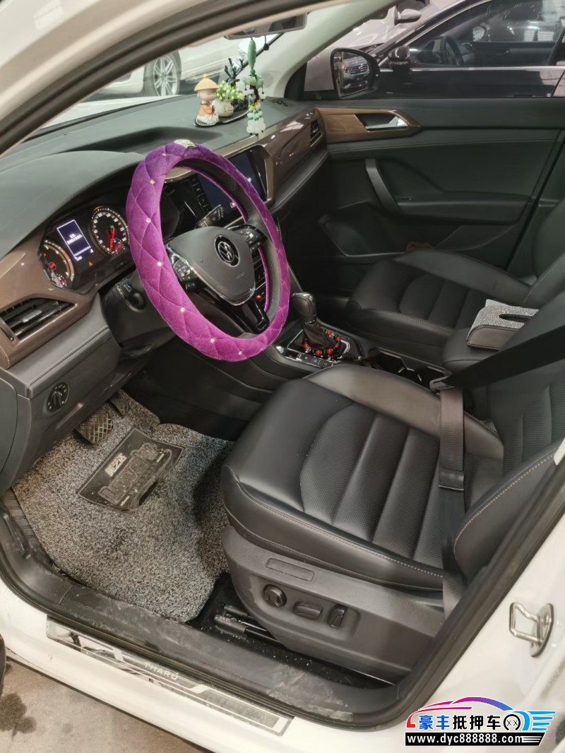 21年大众途岳轿车抵押车出售