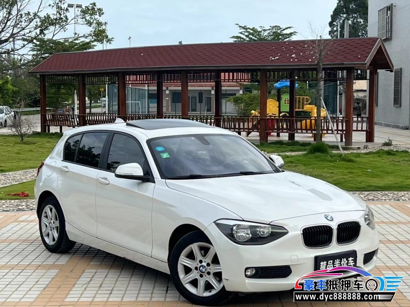 15年宝马1系轿车抵押车出售