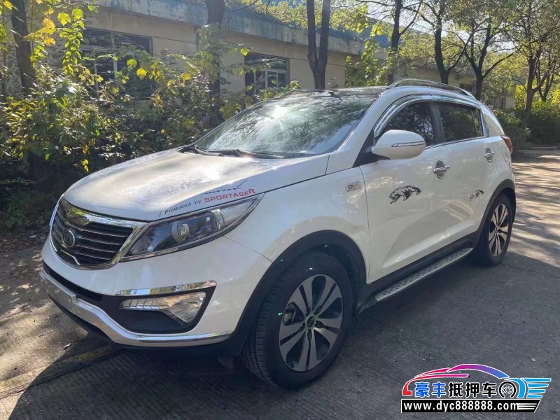 13年起亚智跑轿车抵押车出售