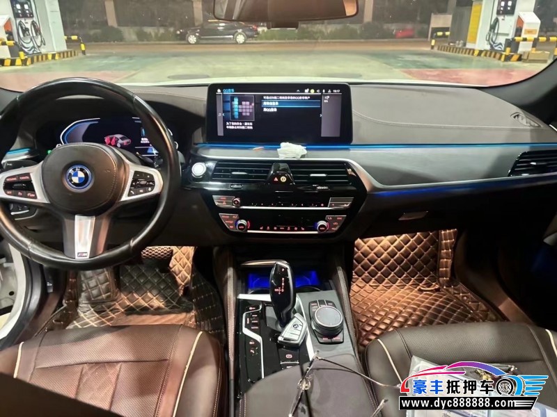 21年宝马5系轿车抵押车出售