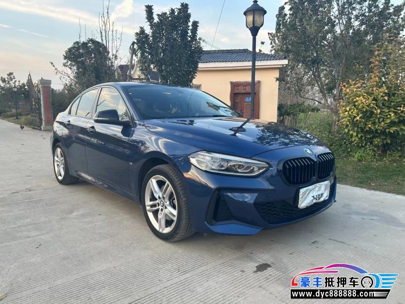 21年宝马1系轿车抵押车出售