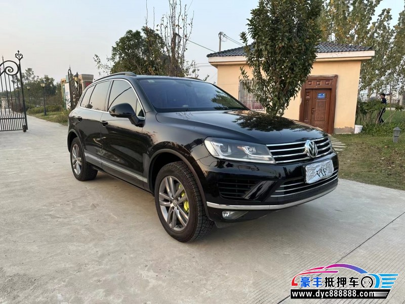 17年大众途锐轿车抵押车出售