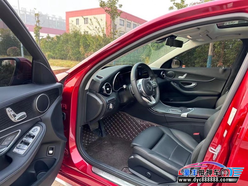 21年奔驰C轿车抵押车出售