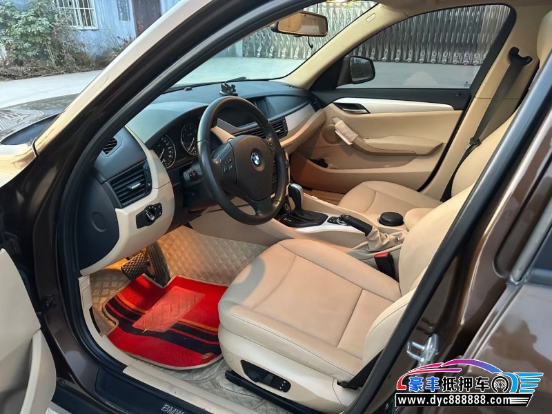 13年宝马X1SUV抵押车出售