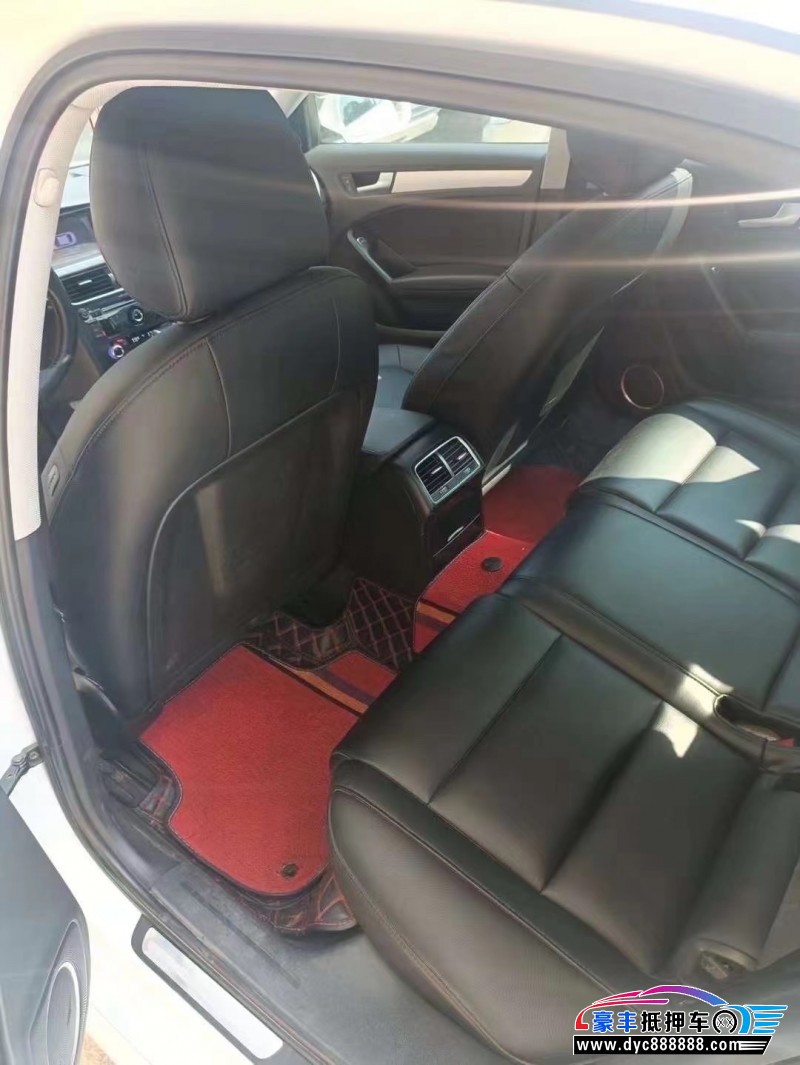 15年奥迪A4轿车抵押车出售