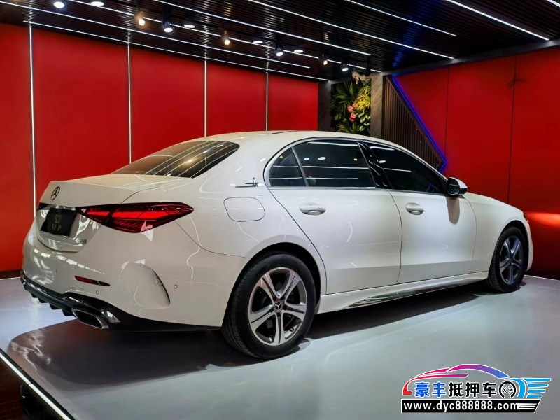 22年奔驰C轿车抵押车出售