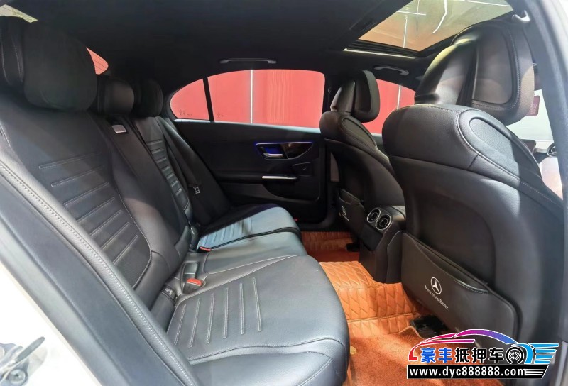 22年奔驰C轿车抵押车出售