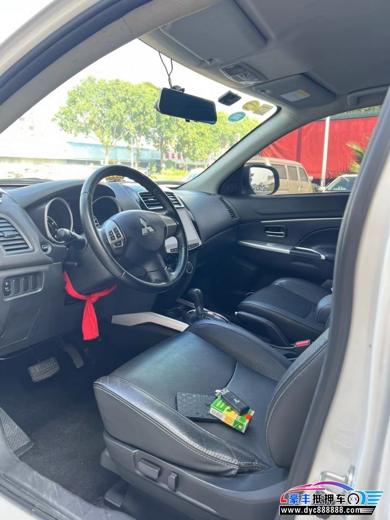 16年三菱劲炫轿车抵押车出售