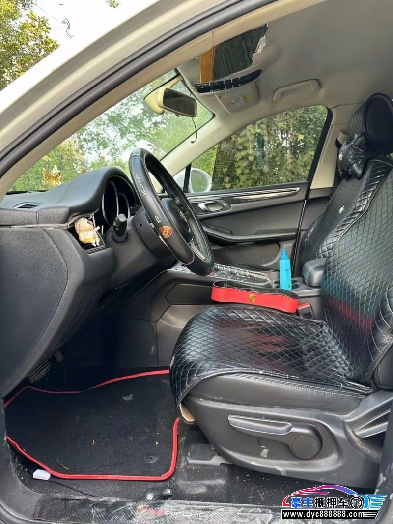 18年众泰SR9轿车抵押车出售