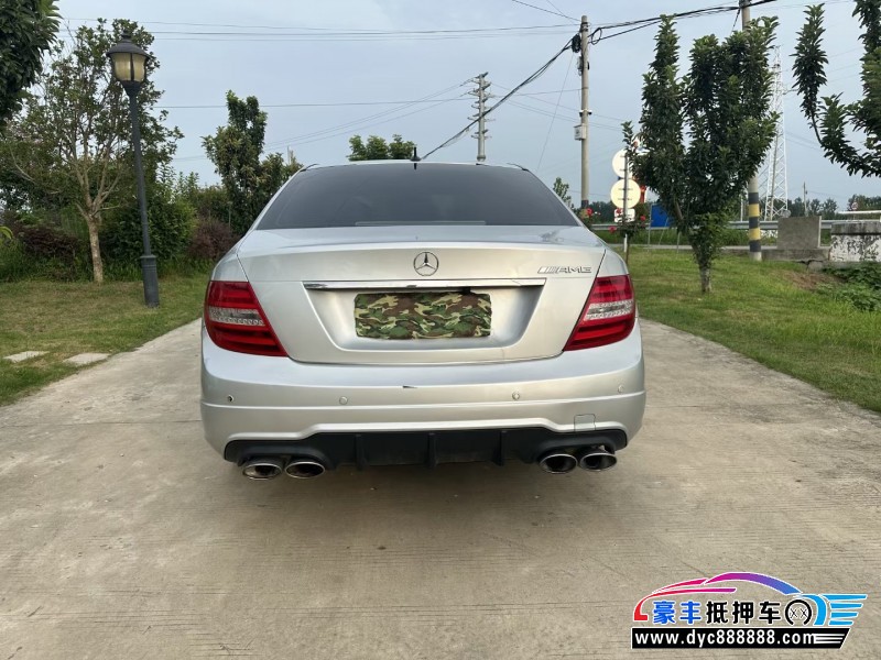 12年奔驰C轿车抵押车出售