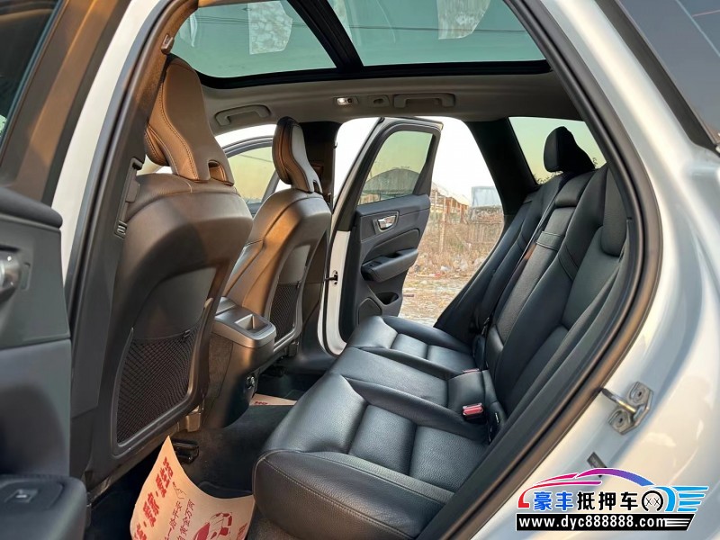 19年沃尔沃XC60SUV抵押车出售