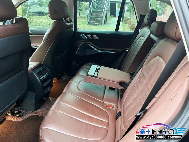 19年宝马X5轿车抵押车出售