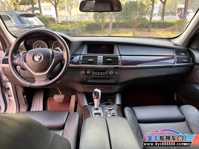 14年宝马X6轿车抵押车出售