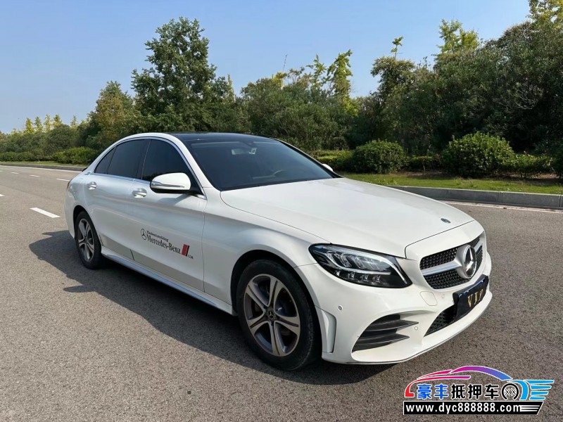 20年奔驰C轿车抵押车出售