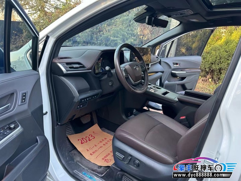 22年丰田塞纳MPV抵押车出售