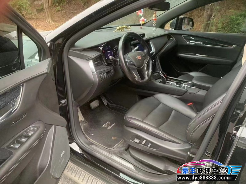 15年凯迪拉克XT5轿车抵押车出售