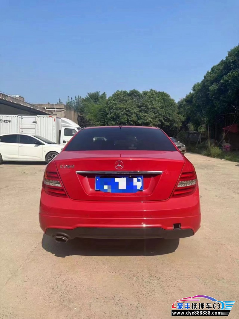 13年奔驰C轿车抵押车出售