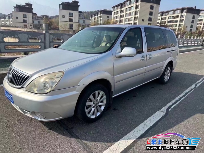 13年别克GL8MPV抵押车出售