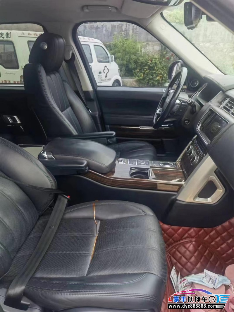 15年路虎揽胜行政轿车抵押车出售