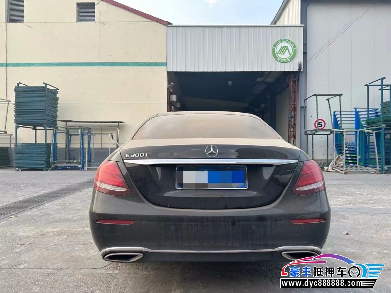 18年奔驰E轿车抵押车出售