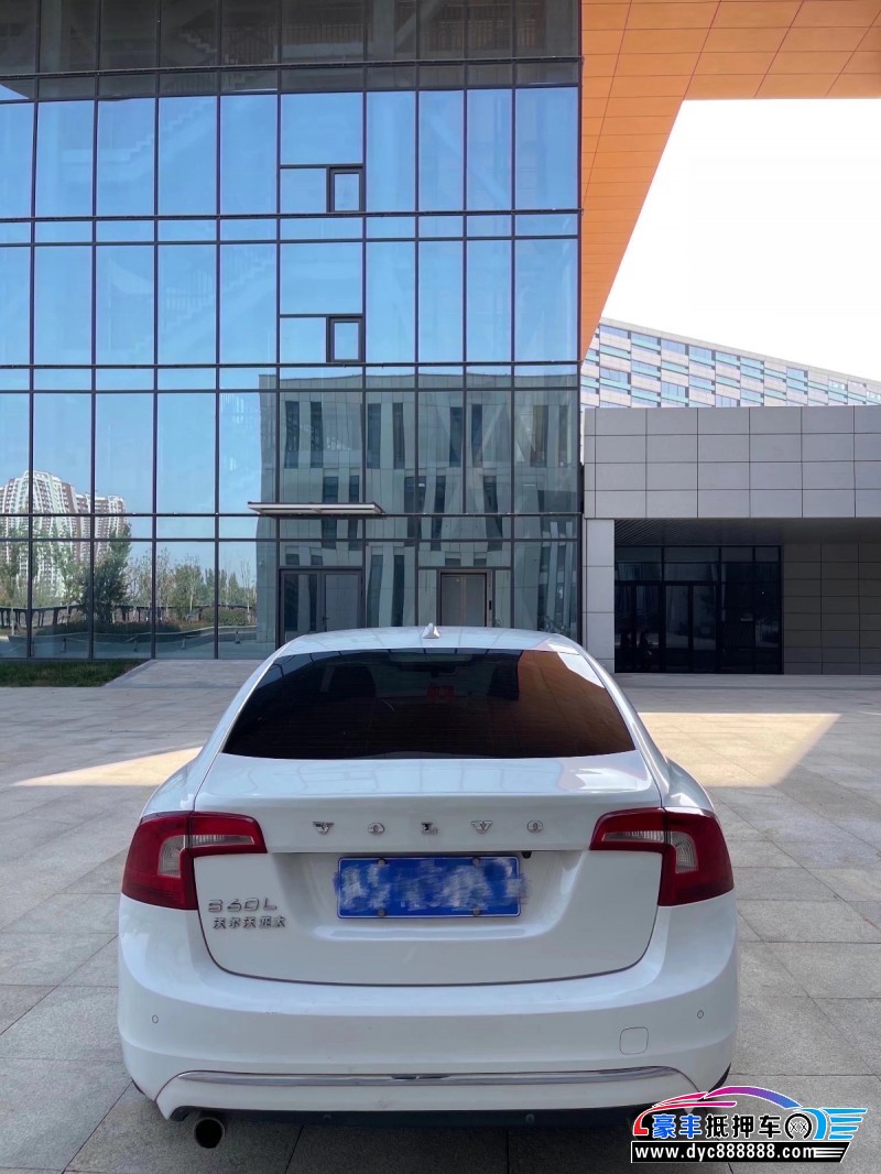 14年沃尔沃S60轿车抵押车出售