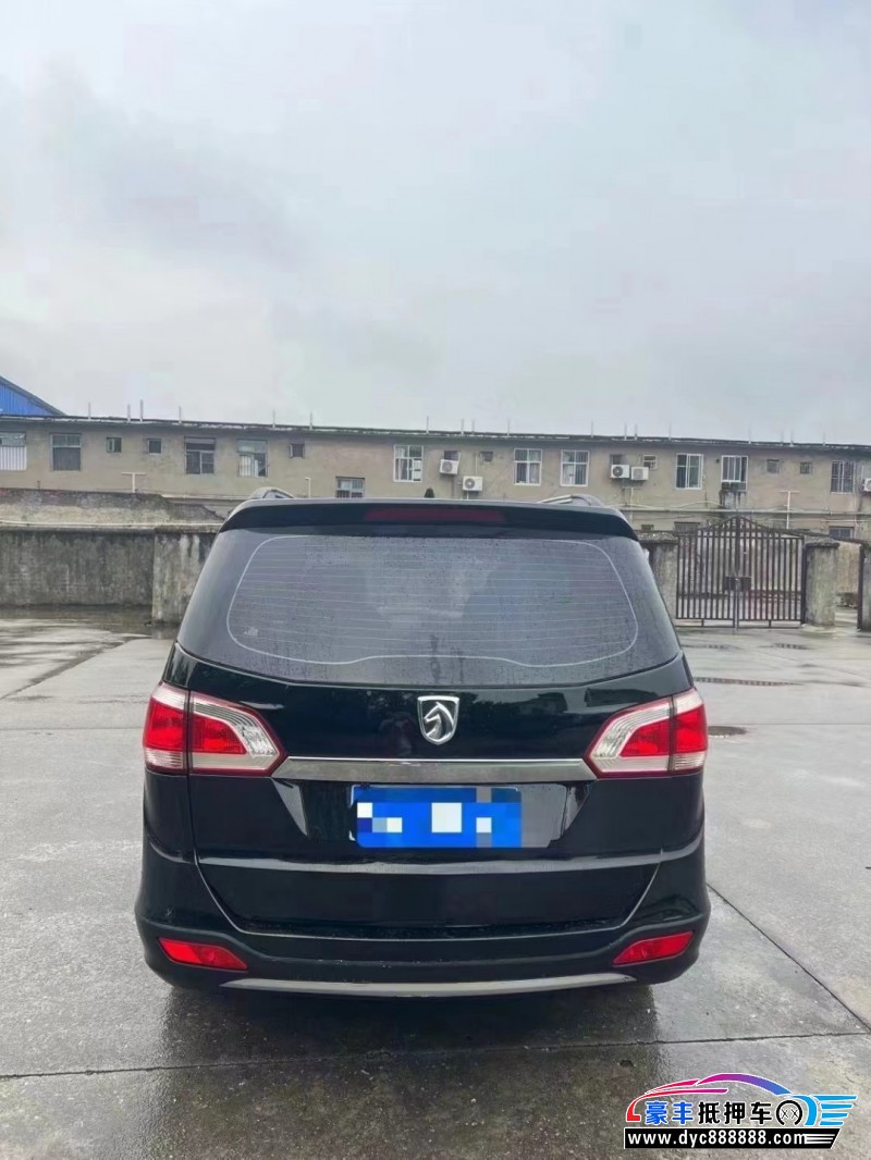 16年宝骏730轿车抵押车出售