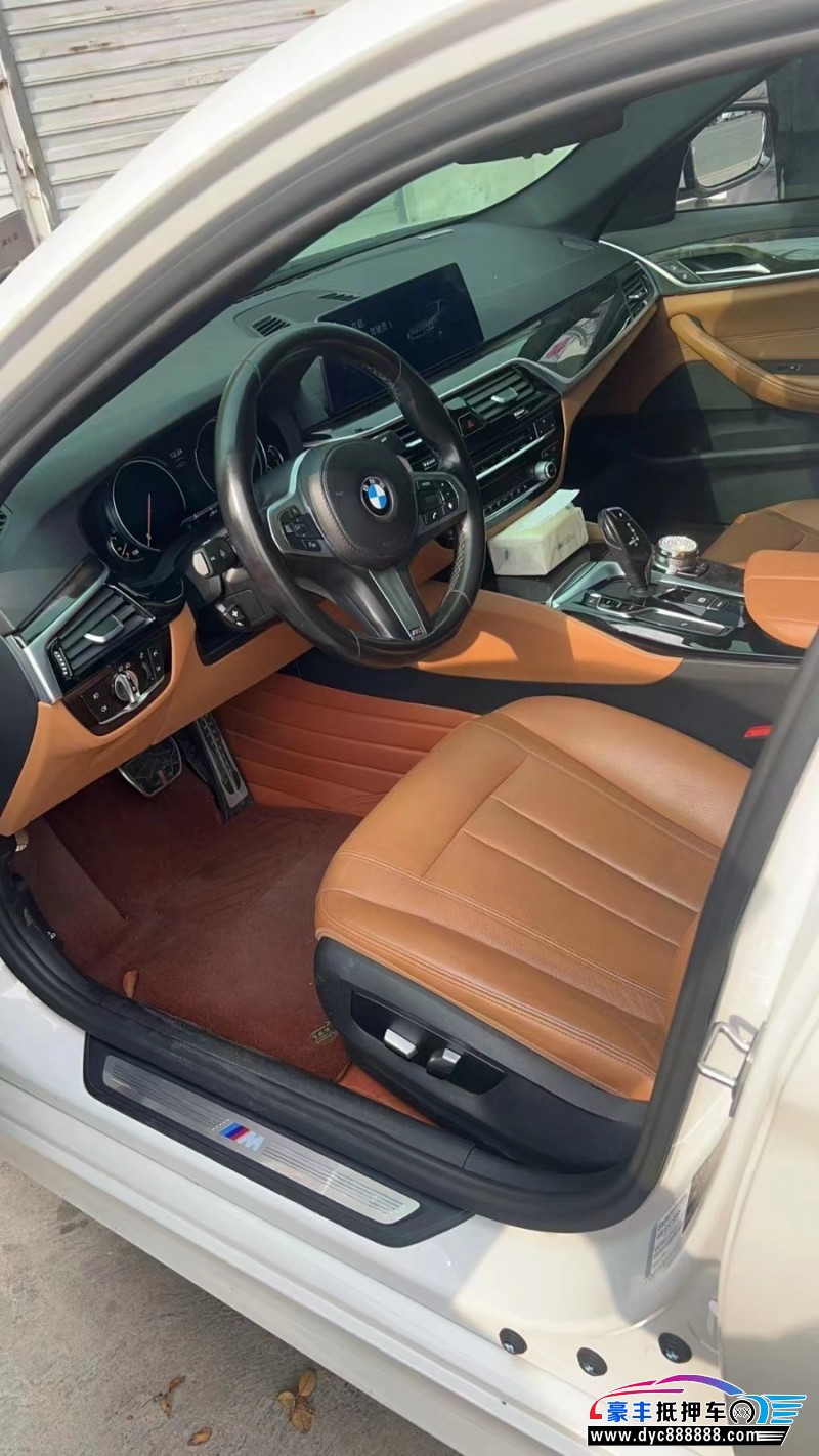 18年宝马5系轿车抵押车出售