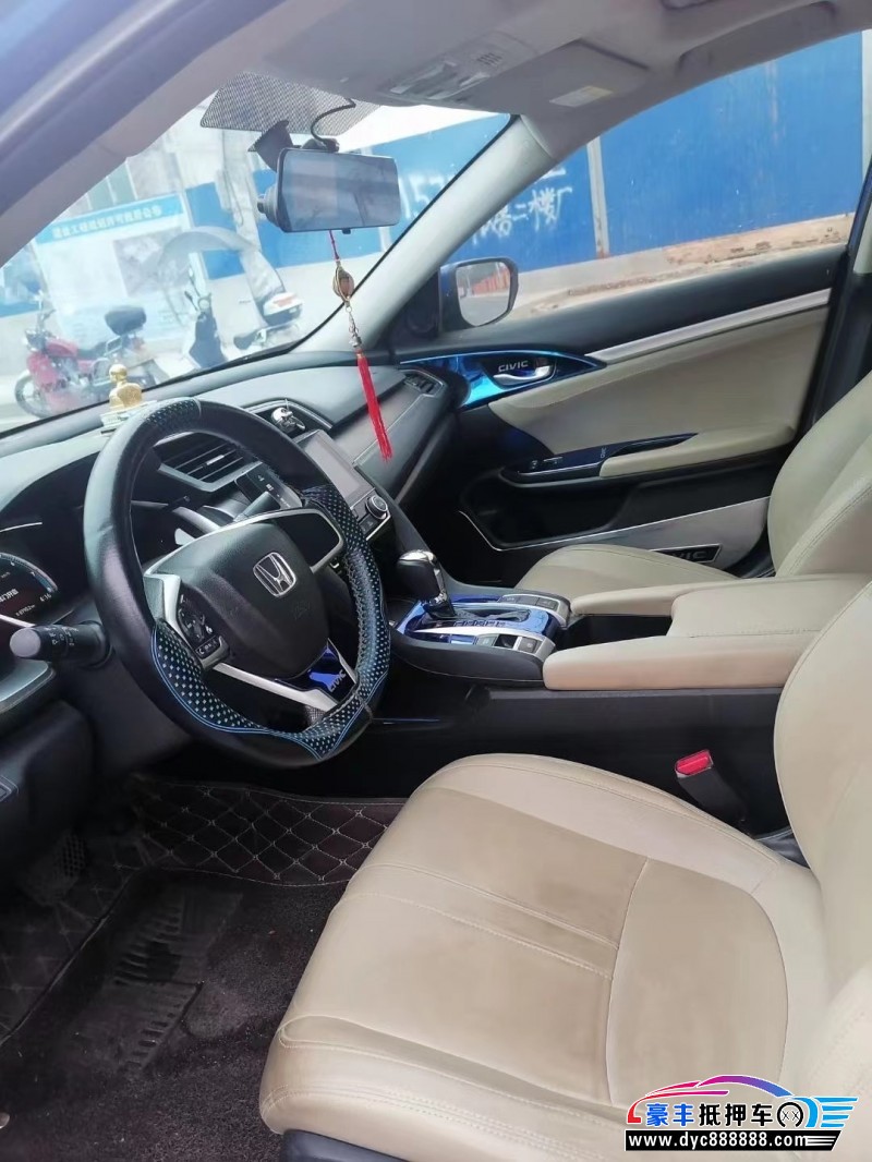 17年本田思域轿车抵押车出售