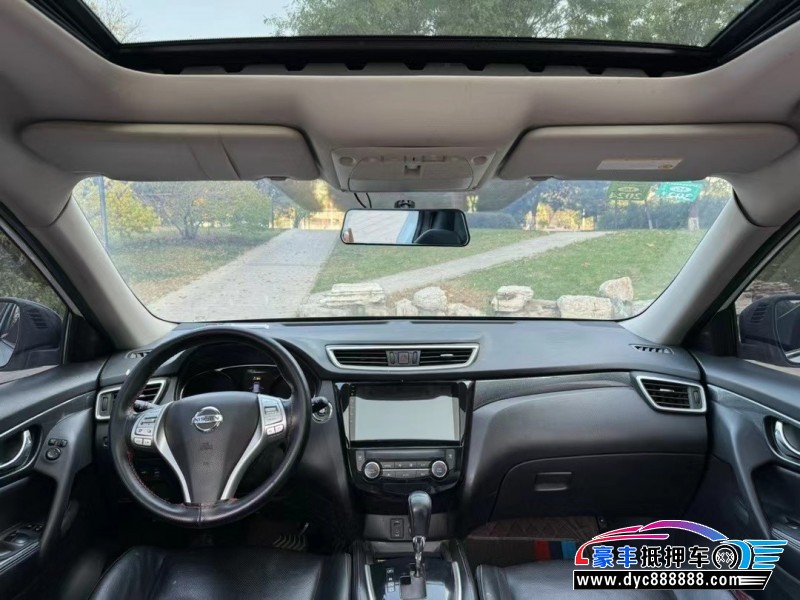 14年日产奇骏轿车抵押车出售