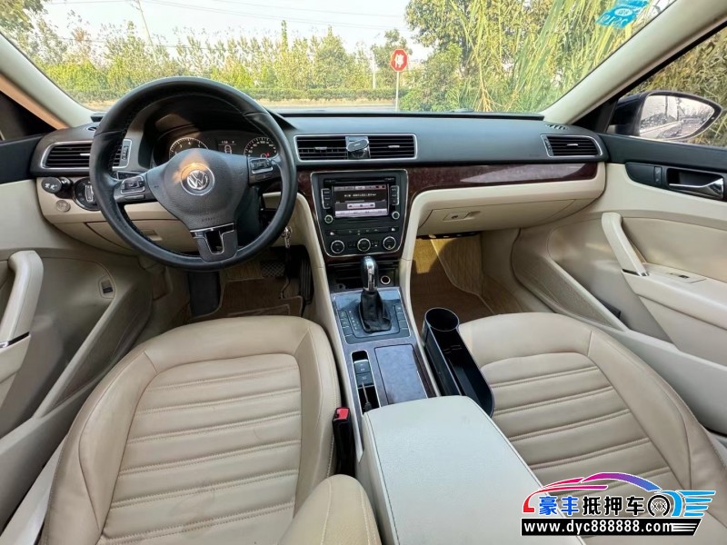 11年大众帕萨特轿车抵押车出售