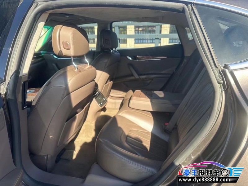 14年玛莎拉蒂总裁轿车抵押车出售