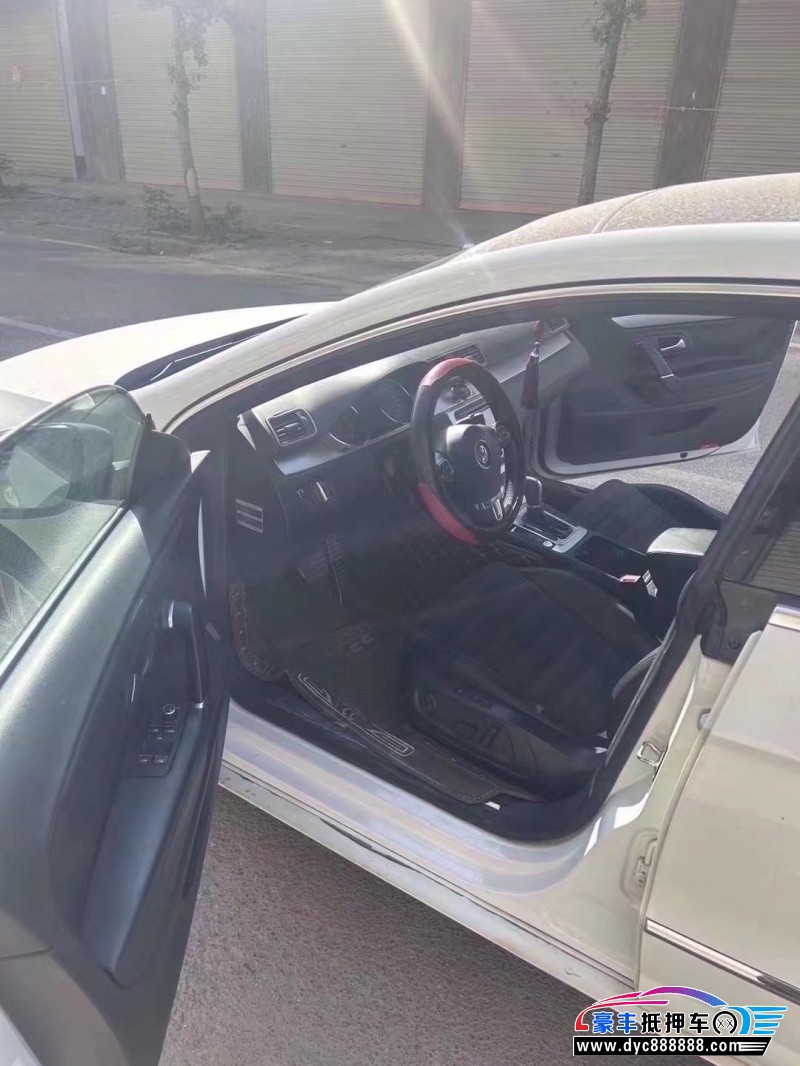 14年大众CC轿车抵押车出售