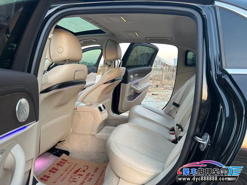 16年奔驰E轿车抵押车出售