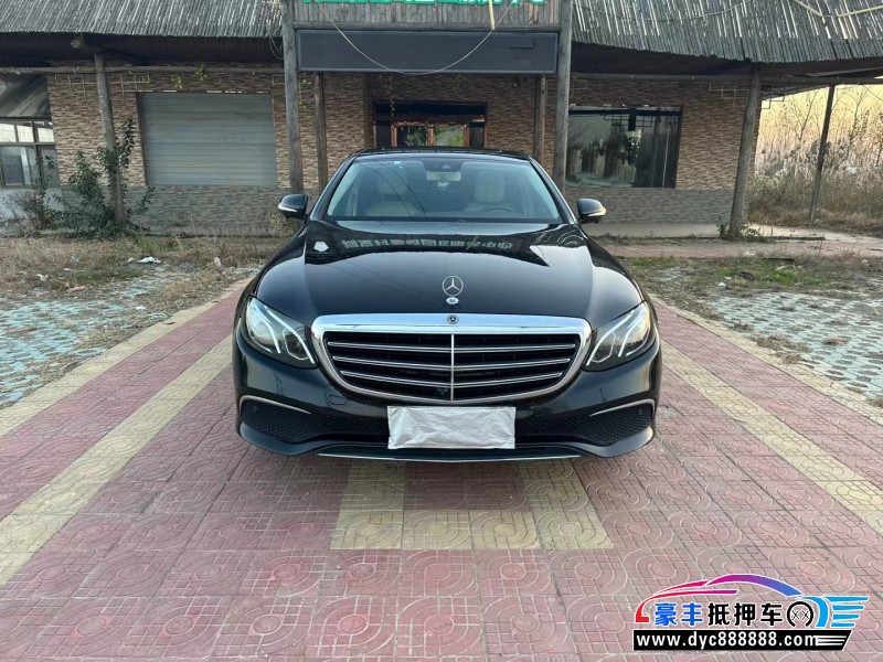16年奔驰E轿车抵押车出售